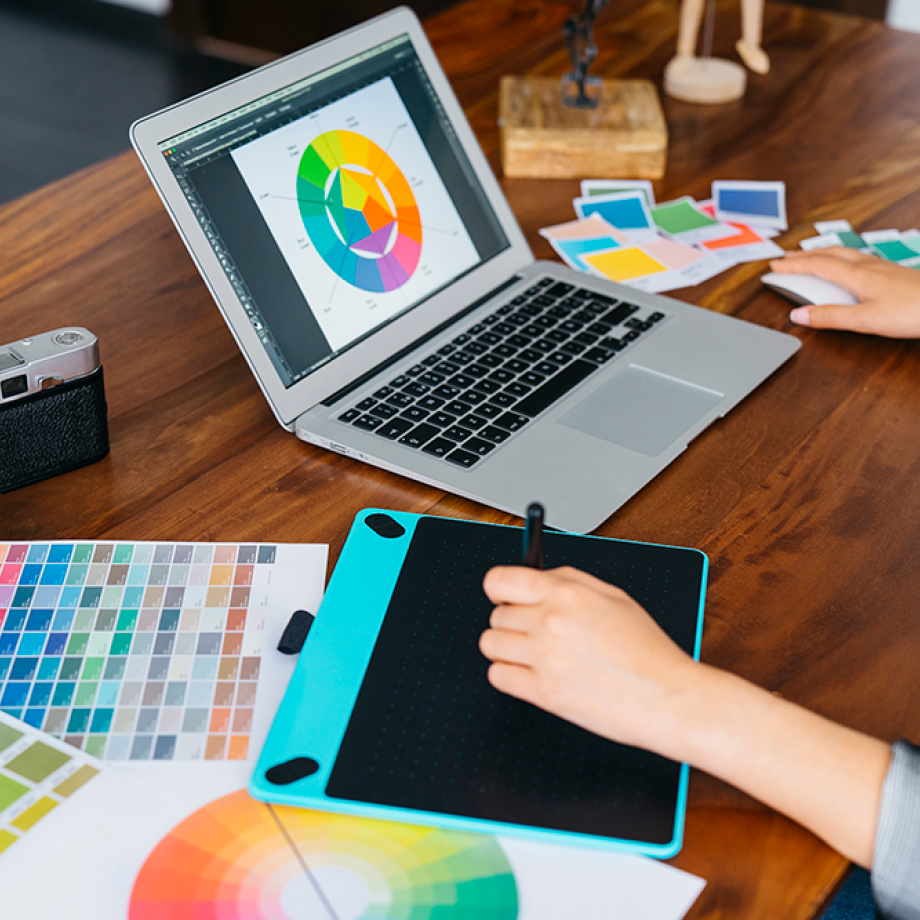 Thiết kế đồ hoạ số (Digital Graphic Design)