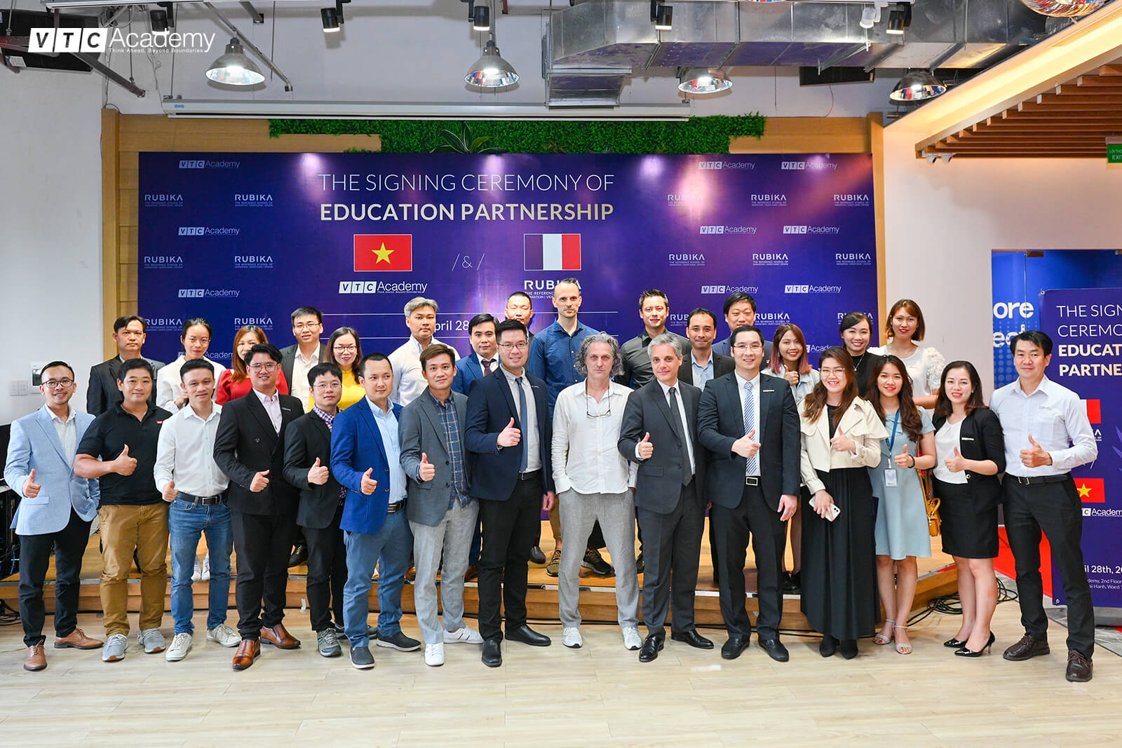 Review VTC Academy: VTC Academy ký kết thỏa thuận hợp tác giáo dục cùng Viện Thiết kế quốc tế RUBIKA (Pháp) 22 ky ket rubika 22