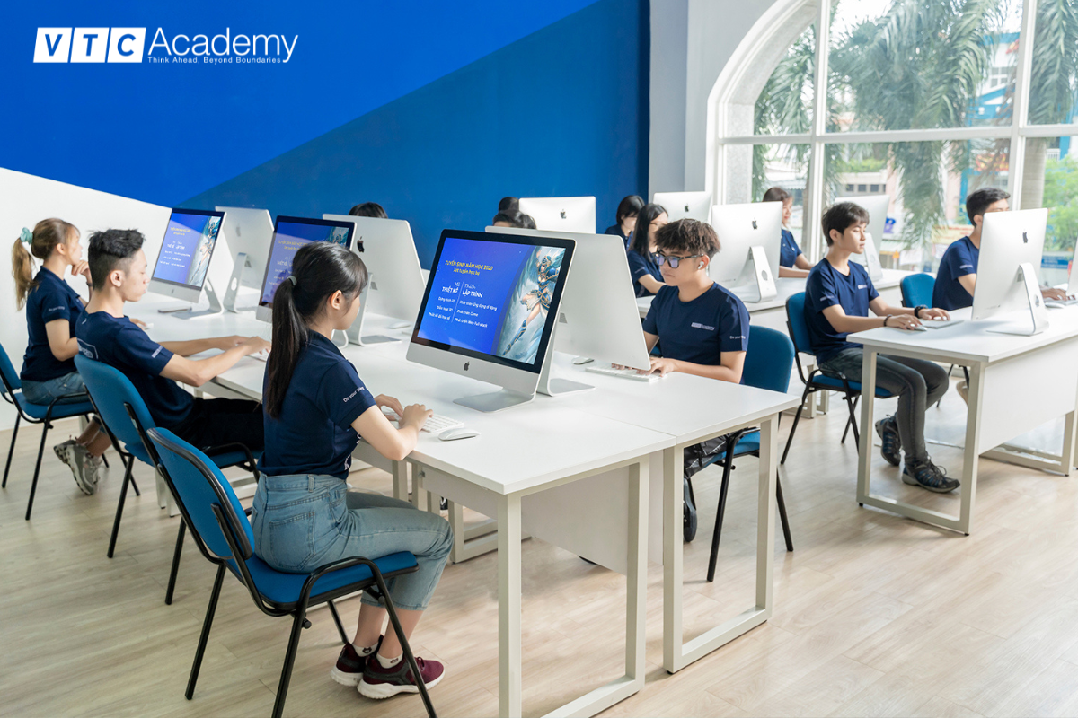 hoc-thiet-ke-do-hoa-3D