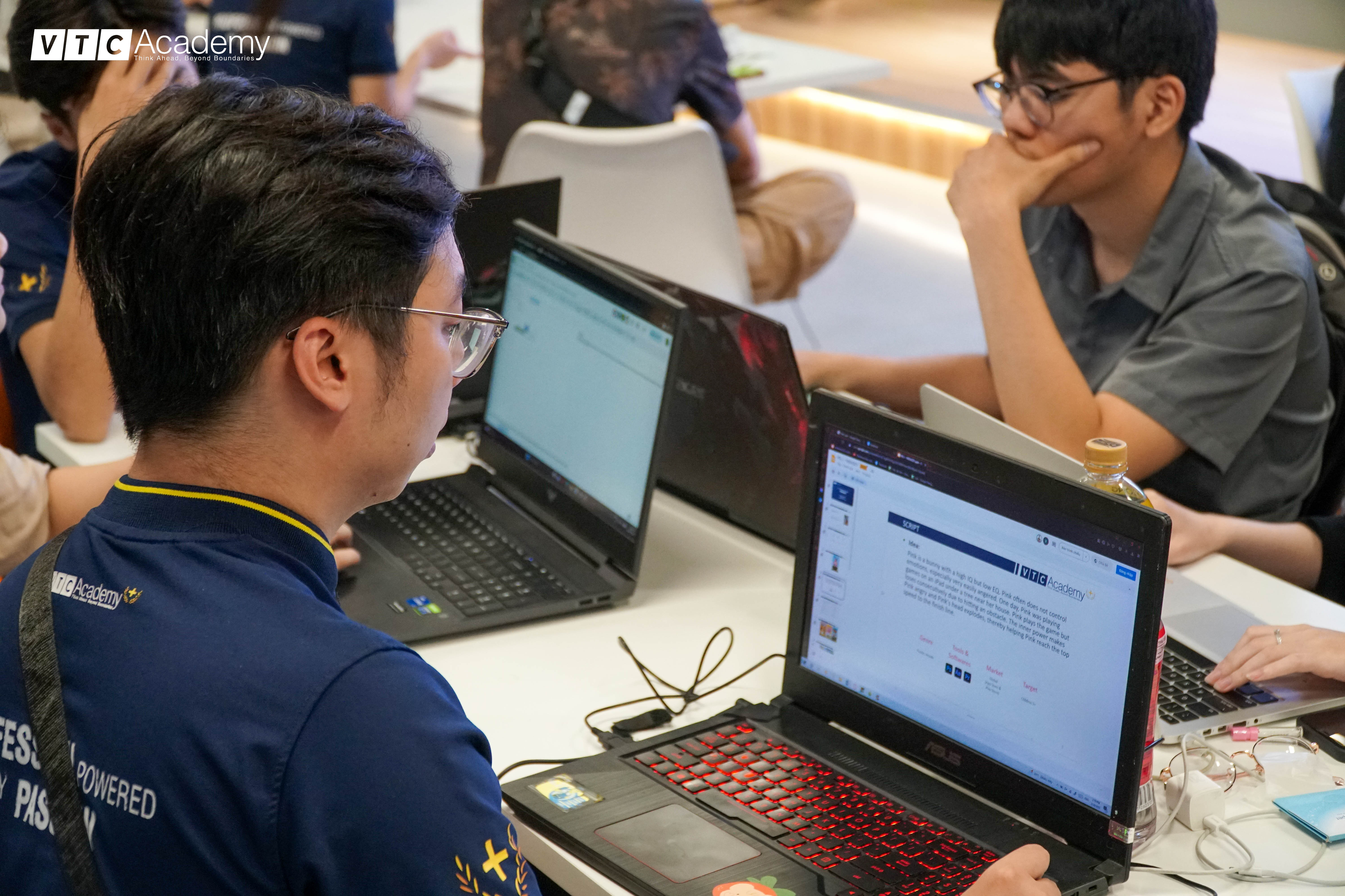 VTC Academy Hanoi students experience a day of learning with RUBIKA expert: Guy-Roger Duvert 12 DSC03152