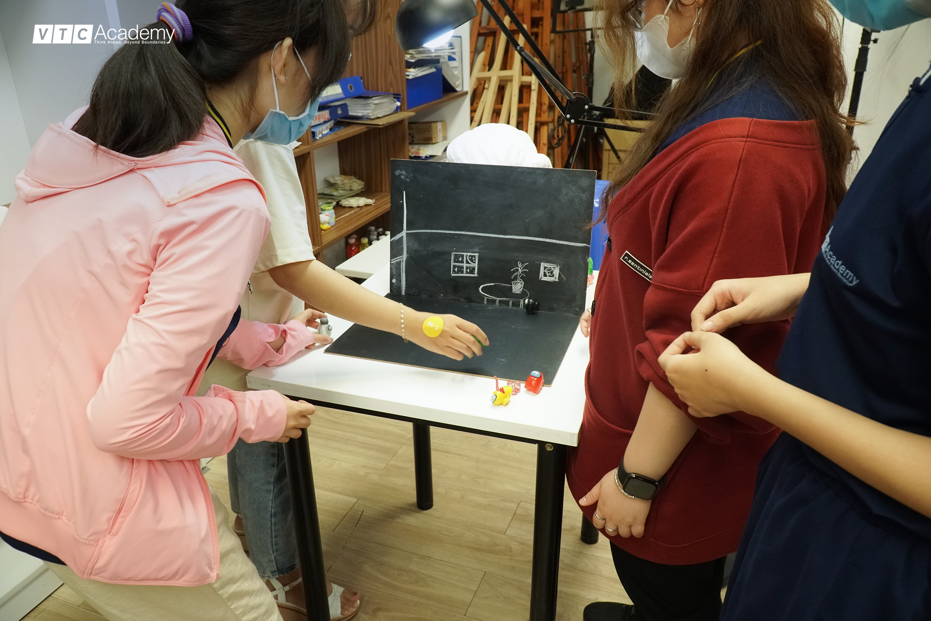 lop stop motion film making