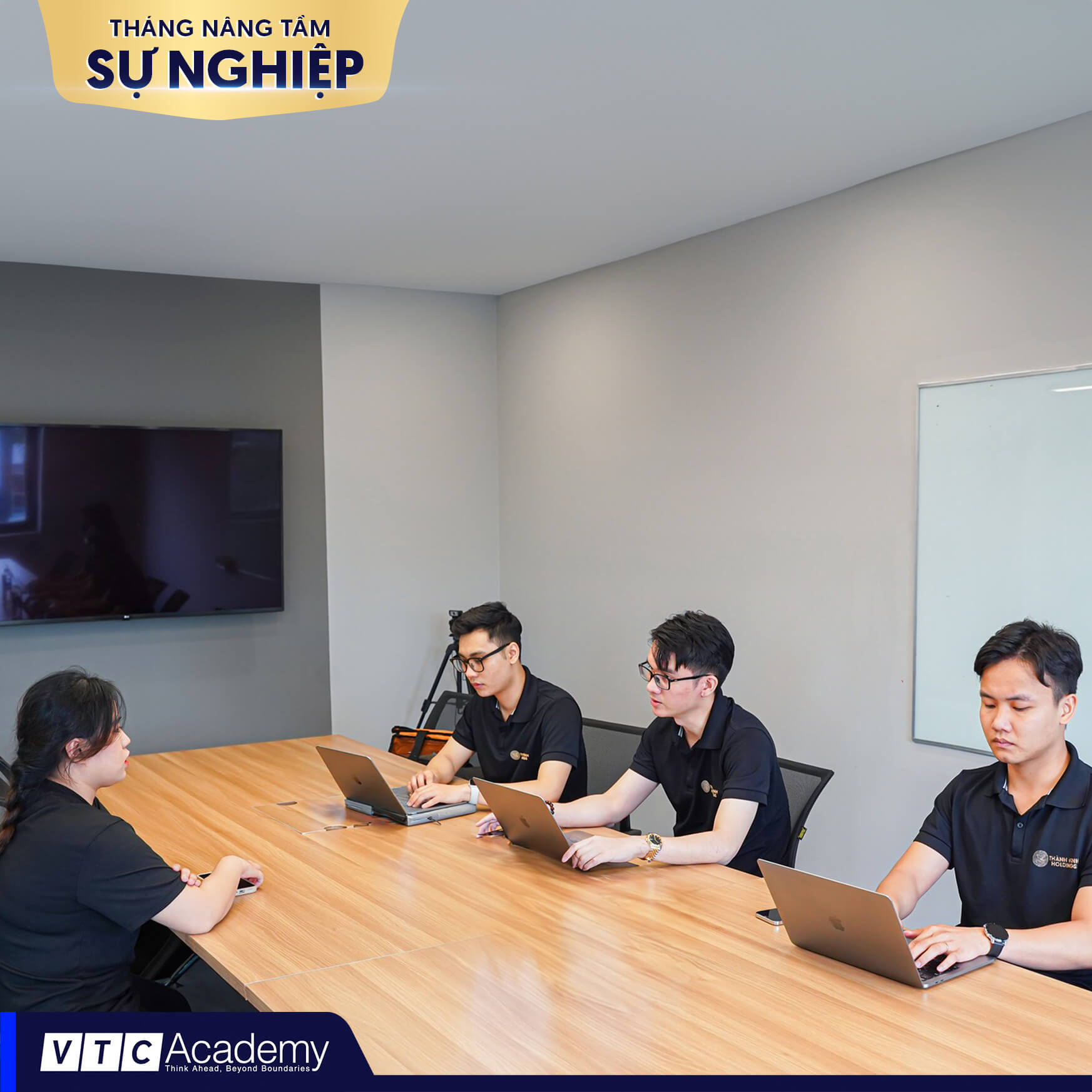 phong van thuc chien nhan viec lam tai cho 4