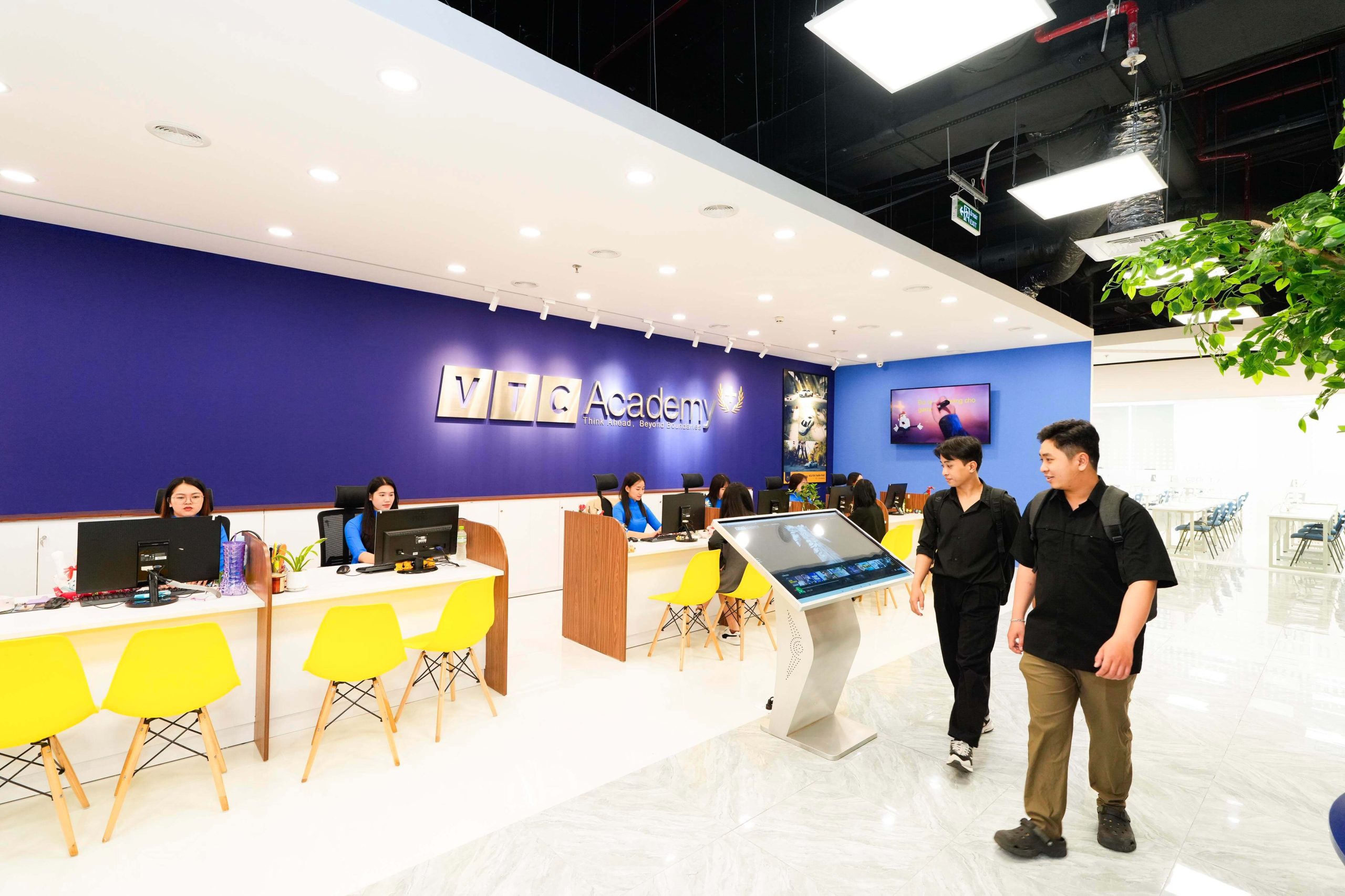 ra mat dien mao moi scaled