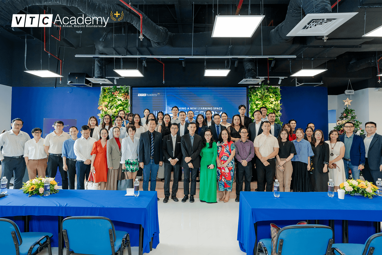 Sự kiện ra mắt cơ sở mới