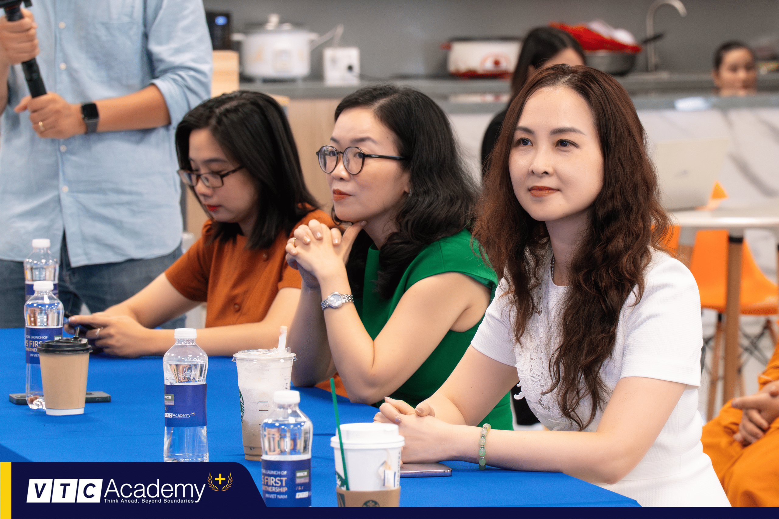 Lần đầu tiên: ASCM đồng hành cùng tổ chức giáo dục tại Việt Nam, VTC Academy, phát triển chương trình đào tạo Chuỗi cung ứng & Logistics chuẩn quốc tế 14 19 1 scaled