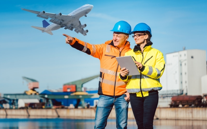 "Bản giao hưởng Logistics": Công việc thực tế của một nhân viên vận hành